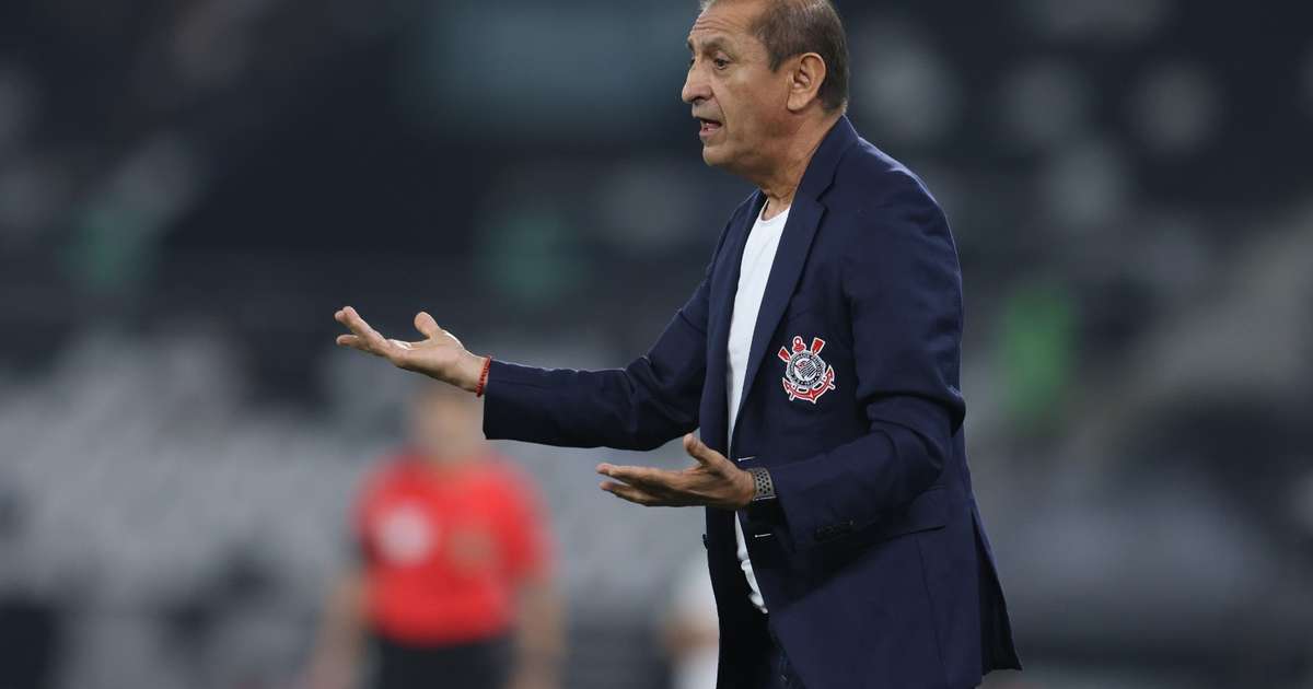 FALA, PROFESSOR! Ramon Díaz destaca mudança de mentalidade e disciplina no Corinthians