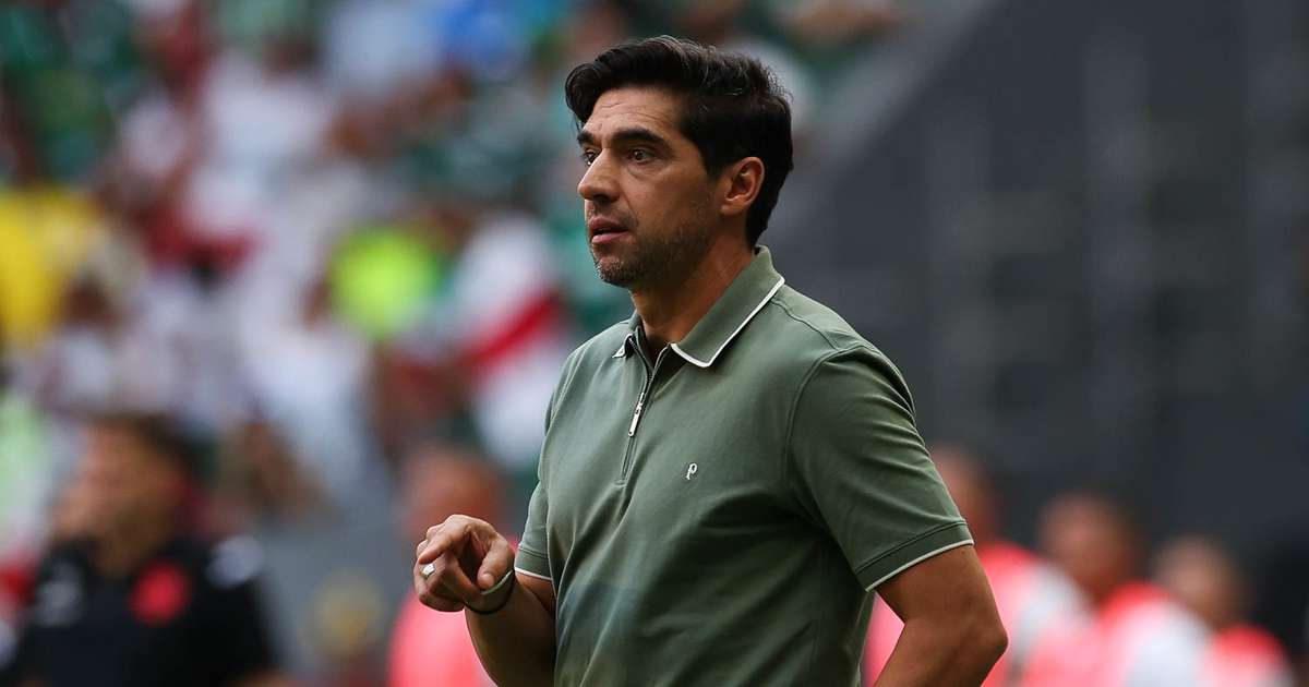 Liberado para Abel Ferreira com efeito suspensivo no comando do Palmeiras.