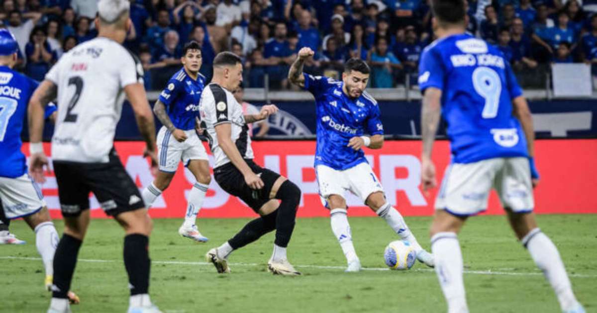 Vasco sai na frente, mas Cruzeiro arranca empate no Mineirão.
