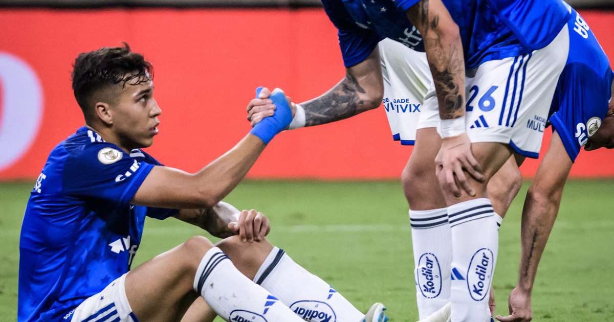 Cruzeiro busca reabilitação no Brasileirão após início de semana conturbado.