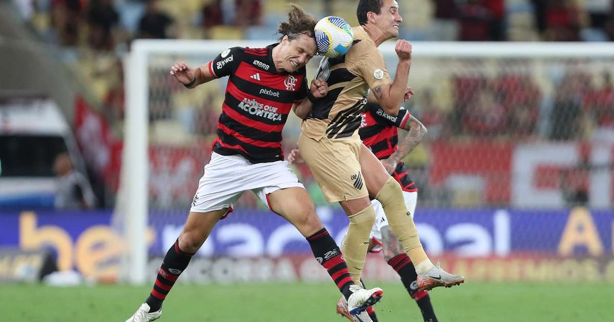 Flamengo garante vitória com gol late na atuação abaixo do esperado
