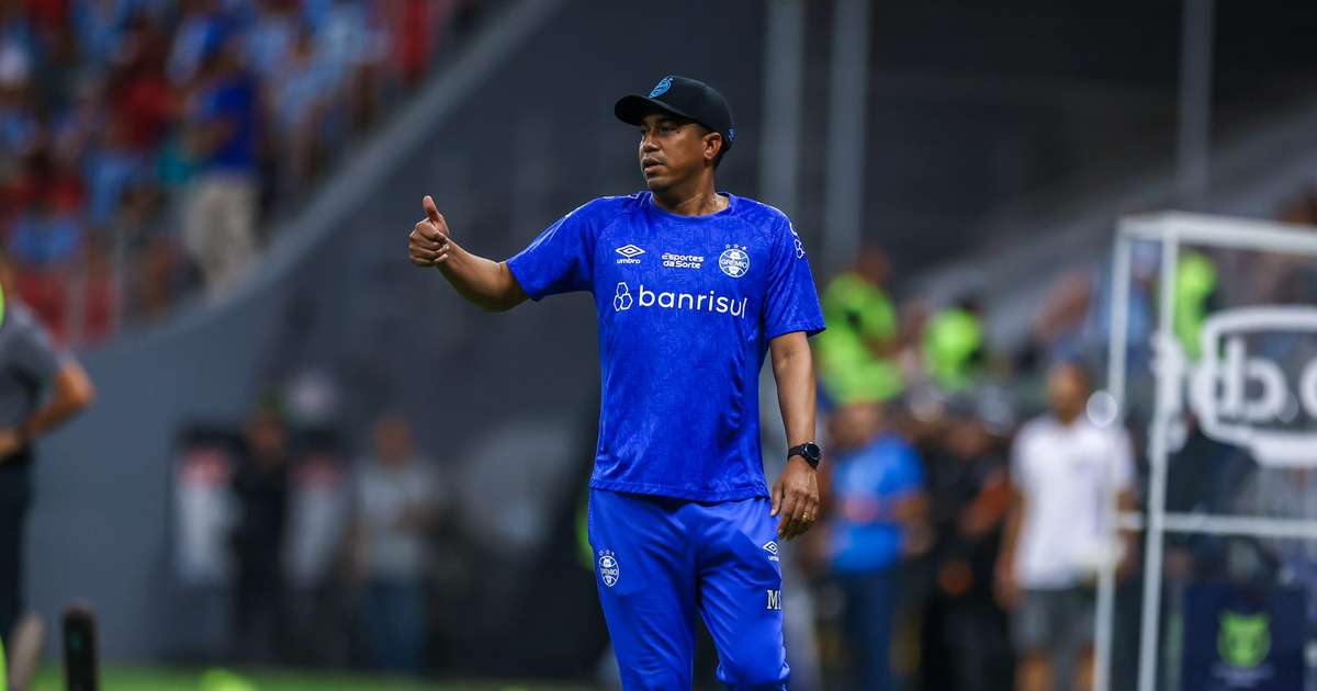 Salles destaca importância de empate do Grêmio contra líder do Brasileirão