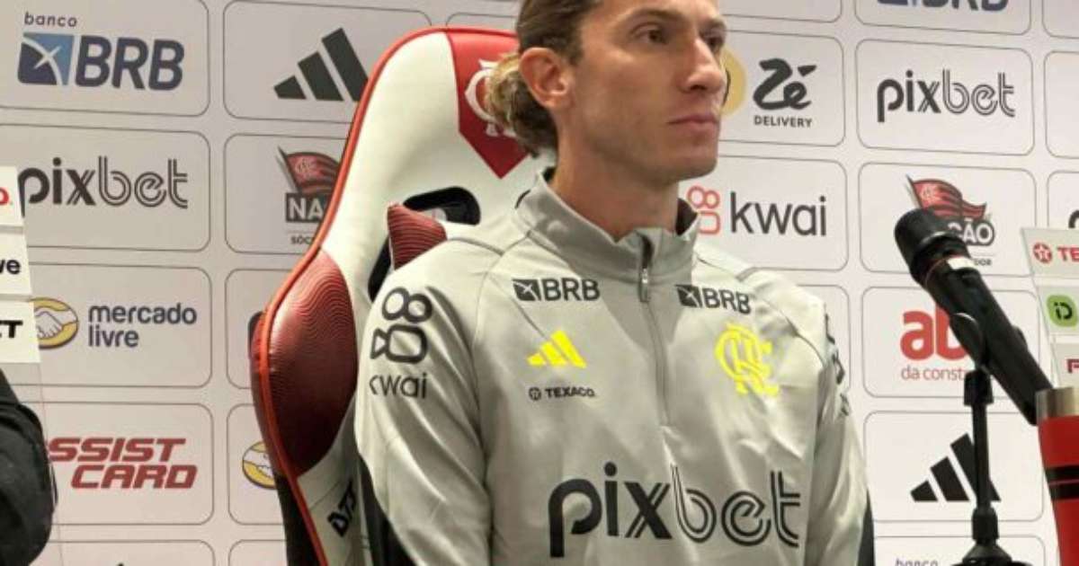 Filipe Luis assume cargo de treinador no Flamengo: honra e privilégio.