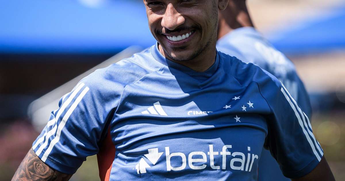 Retorno do meia reforça Cruzeiro para jogo contra o Fluminense.