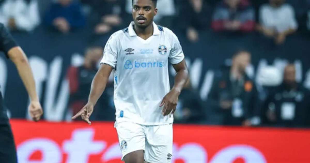 Grêmio enfrenta desafio contra o Fortaleza com desfalques na equipe titular.