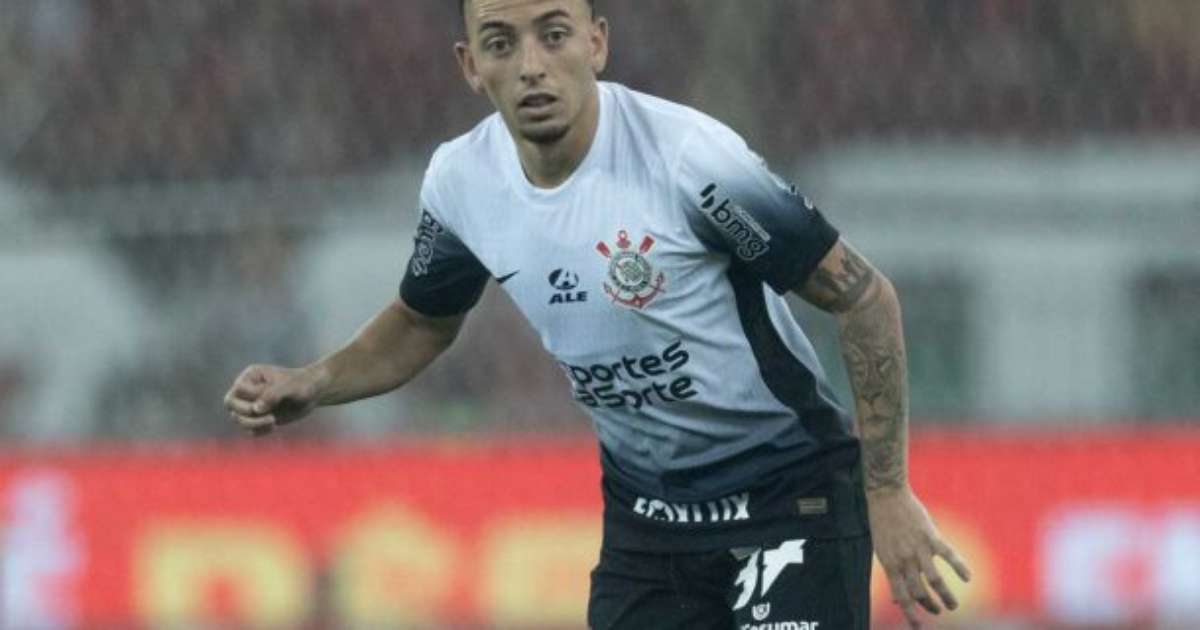 Ryan sai do Maracanã com suspeita de fratura após lesão durante jogo.