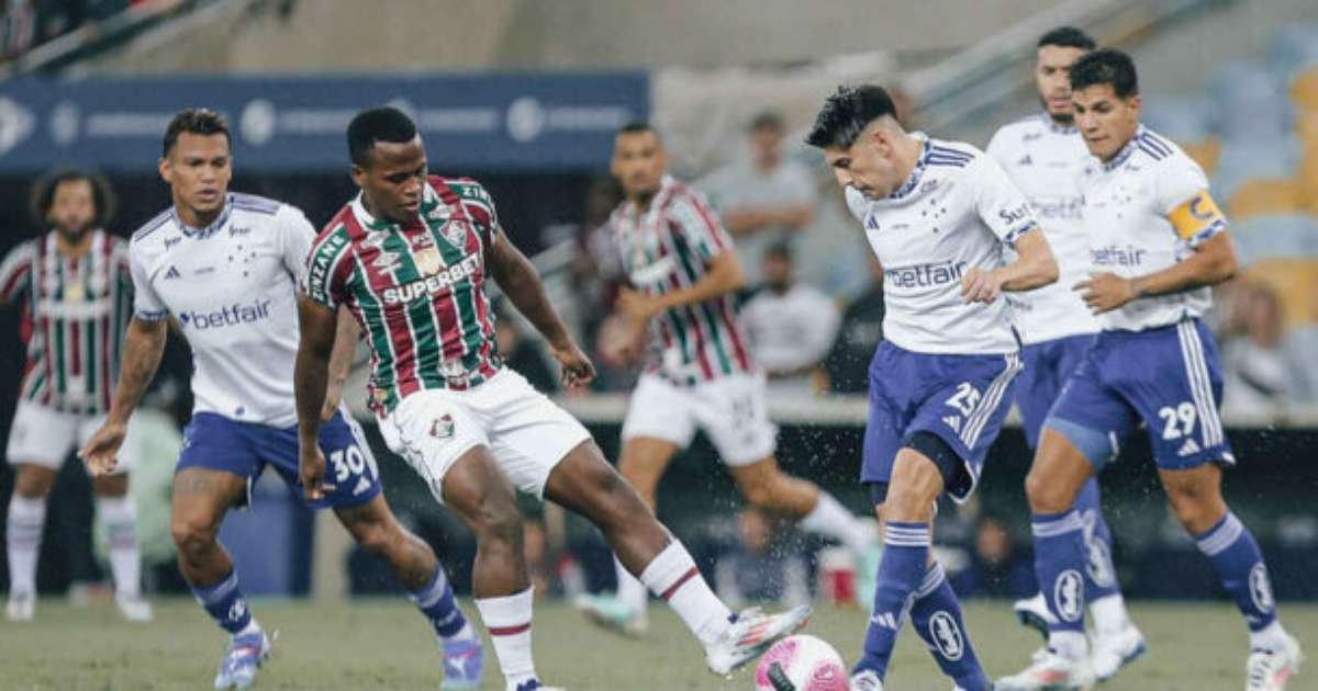 Fluminense supera Cruzeiro e deixa zona de rebaixamento do Brasileirão