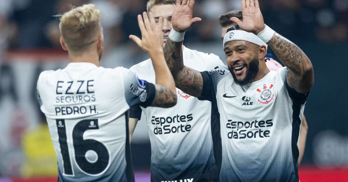 Corinthians enfrenta o Internacional na Neo Química Arena pelo Brasileirão