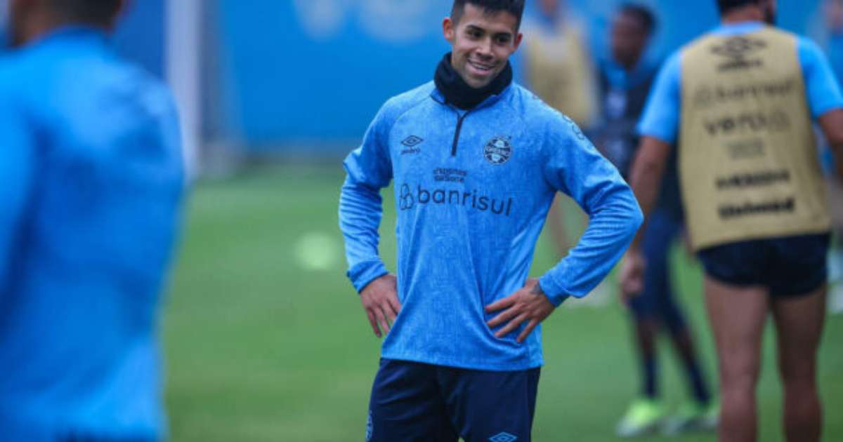 Boa Atuação de Aravena Contra o Fortaleza Garante Titularidade no Grêmio