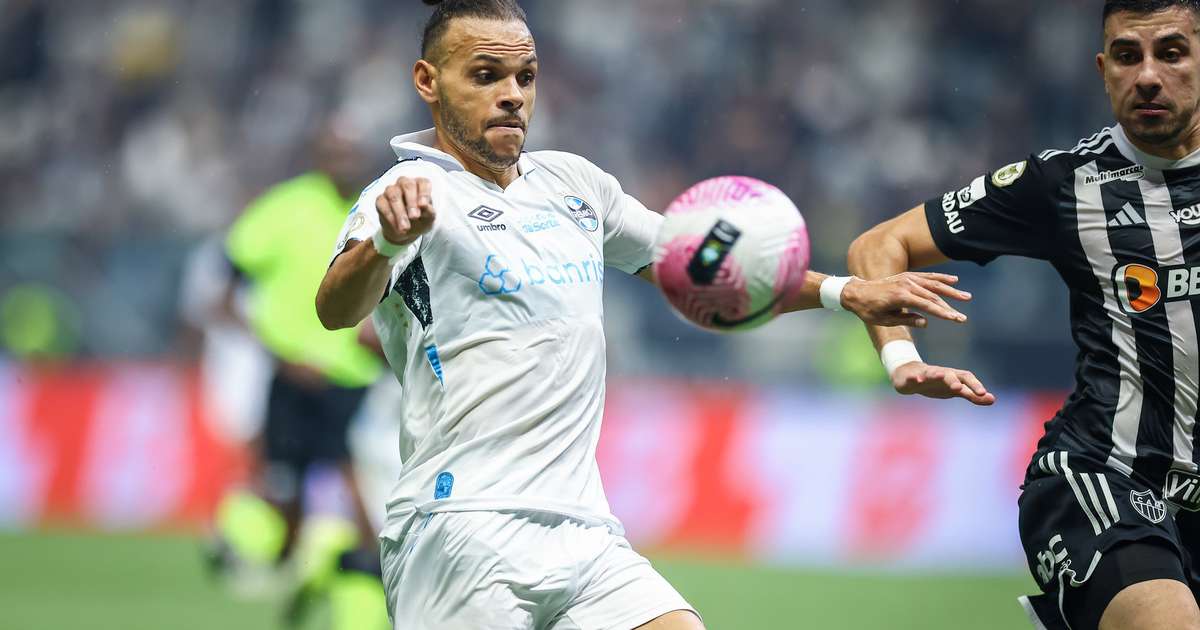 Grêmio contesta arbitragem e destaca lances duvidosos em derrota para Atlético-MG