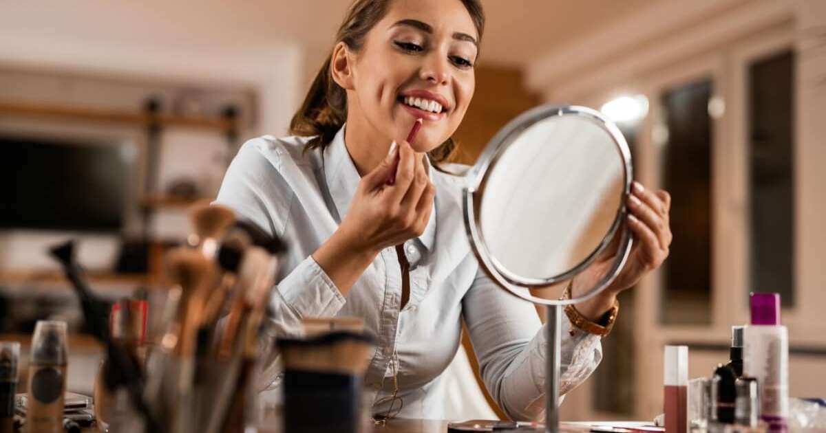 6 dicas para aplicar o lápis labial perfeitamente