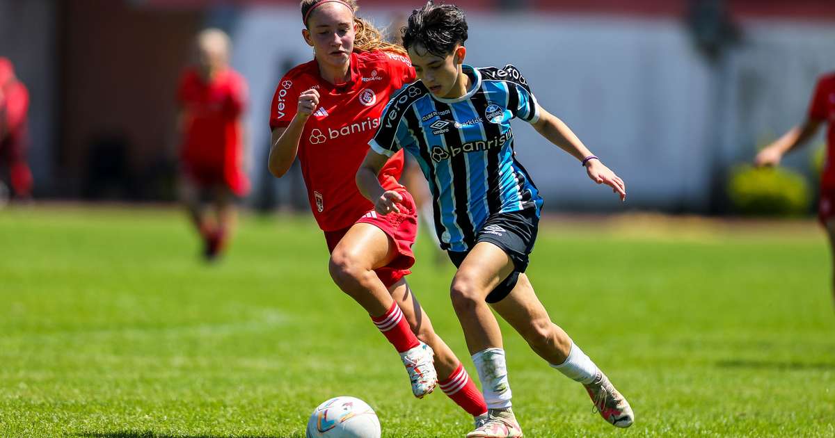 Grêmio vence Internacional e lidera final do Gauchão Feminino Sub-15