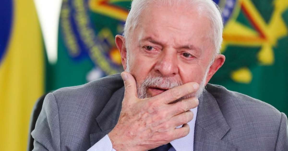 El gobierno mantiene en secreto la lista de pasajeros del vuelo de Lula que aterriza en SP