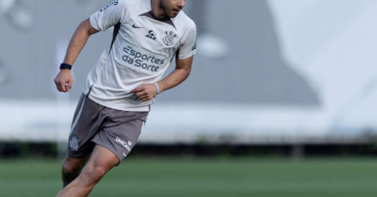 Romero retorna aos treinos pelo Corinthians após atuar pela seleção paraguaia.