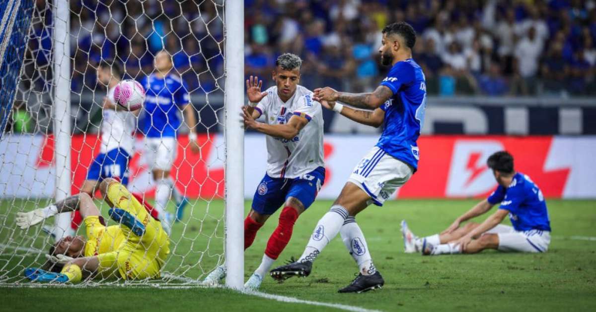 Boas defesas de Marcos Felipe garantem empate do Bahia contra Cruzeiro.