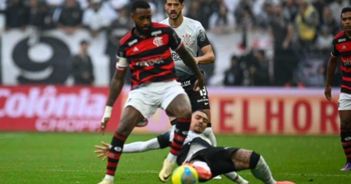 Capitão do Flamengo relata clima hostil no vestiário antes de partida decisiva.