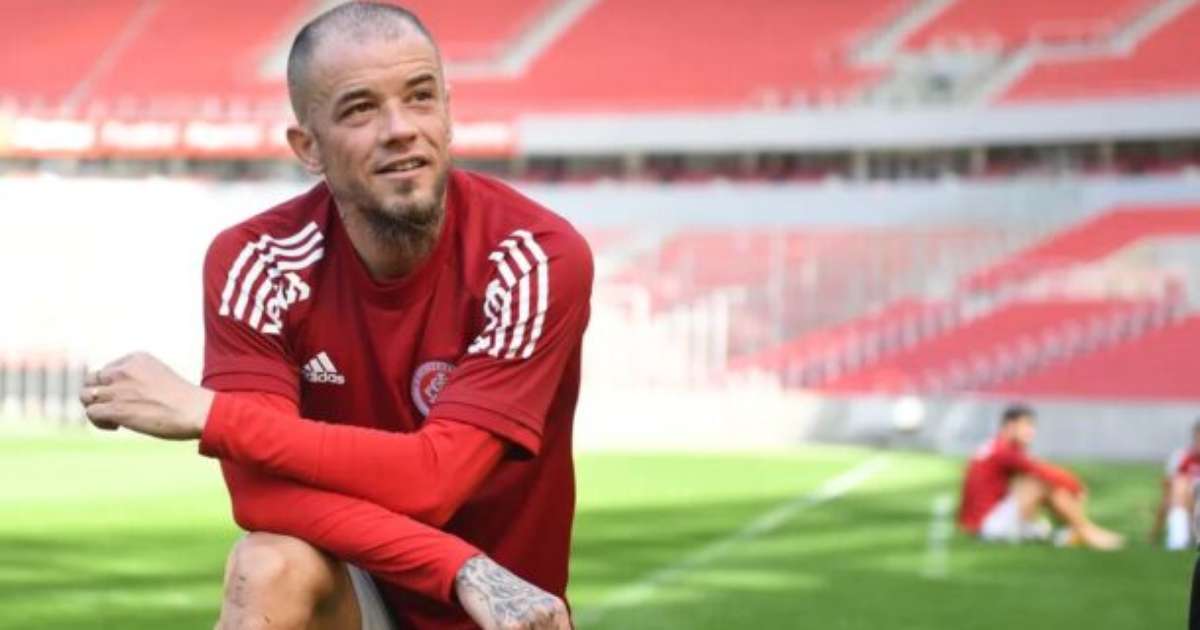 DAlessandro questiona postura de Renato Gaúcho após GreNal.
