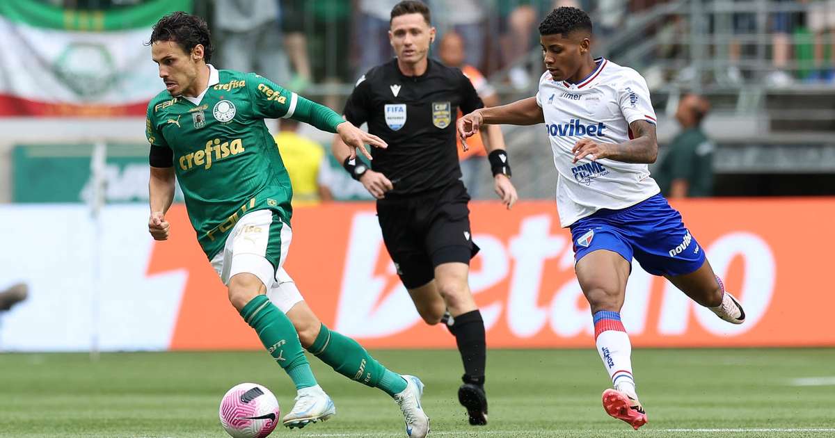 Raphael Veiga atinge marca de 100 gols pelo Palmeiras