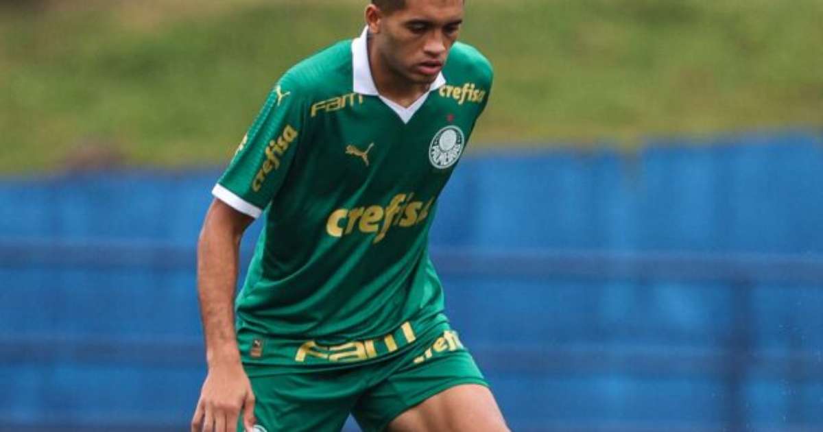 JOIA DA BASE! Zagueiro mira título sub-20 e diz querer fazer história no Palmeiras