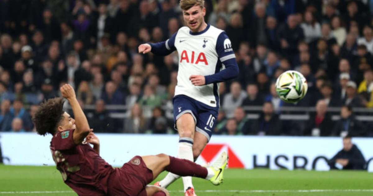Tottenham P Rails Tottenham vence o City e avança na Copa da Liga Inglesa