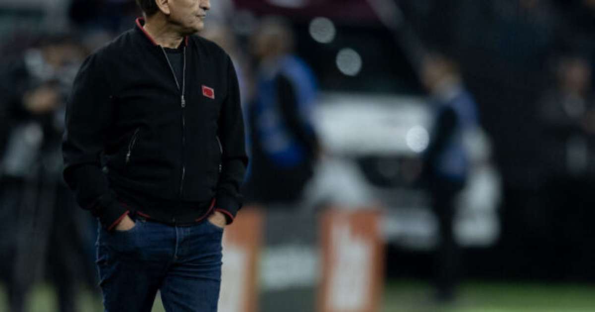 Ramón Díaz enfrenta pressão da diretoria, avaliação será feita no fim do ano.