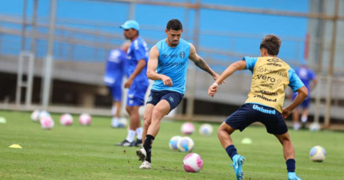 Grêmio inicia preparação intensa para enfrentar Palmeiras no próximo confronto.