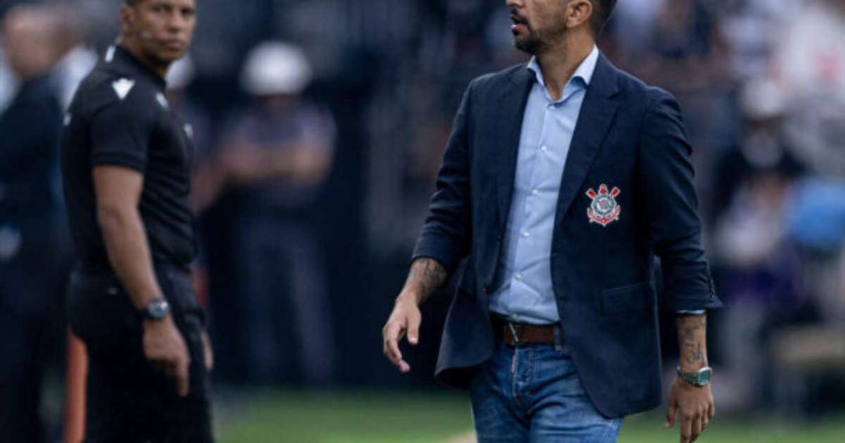 AMASSOU A PORCADA! Emiliano elogia elenco após vitória importante no clássico contra o Palmeiras
