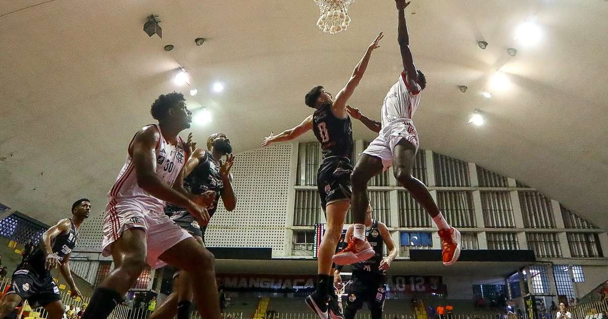 Flamengo supera Caxias do Sul em vitória decisiva no Maracanã
