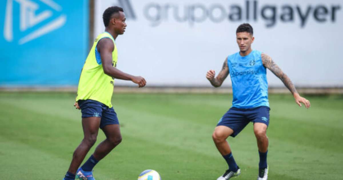 Renato mantém escalação titular do Grêmio para confronto contra o Palmeiras.