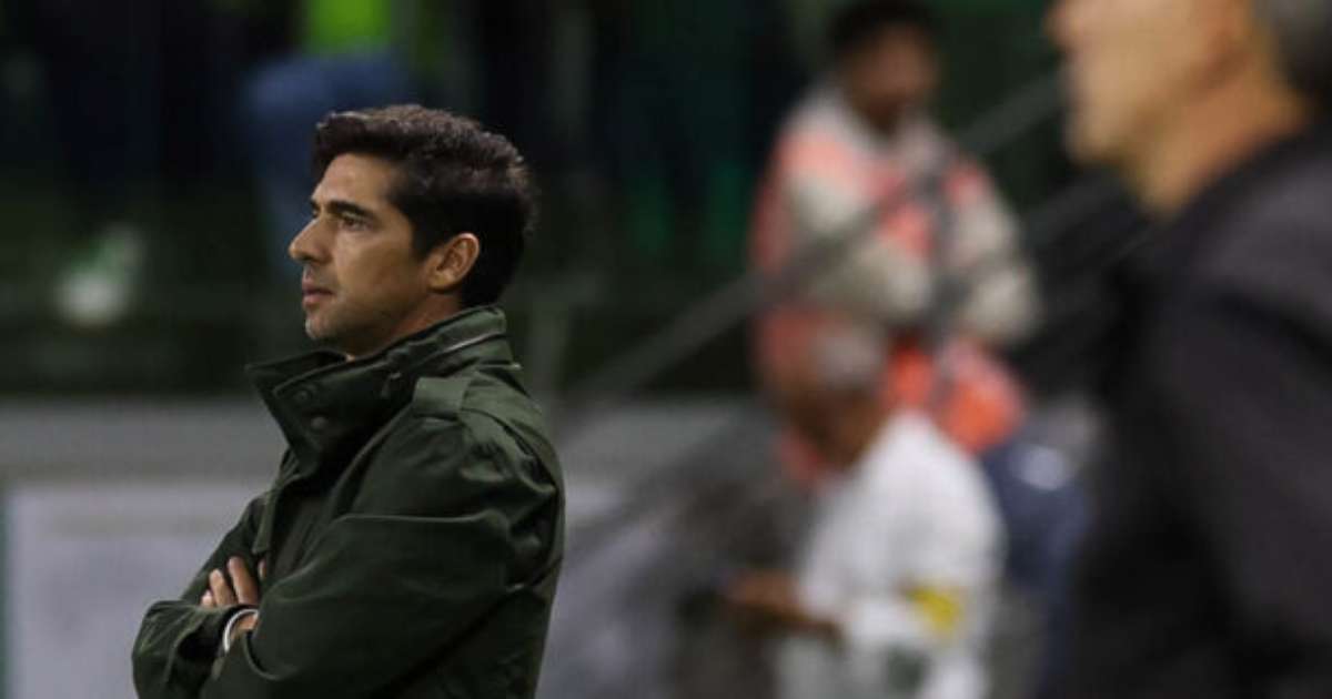 Abel exige apoio da torcida após críticas da arquibancada
