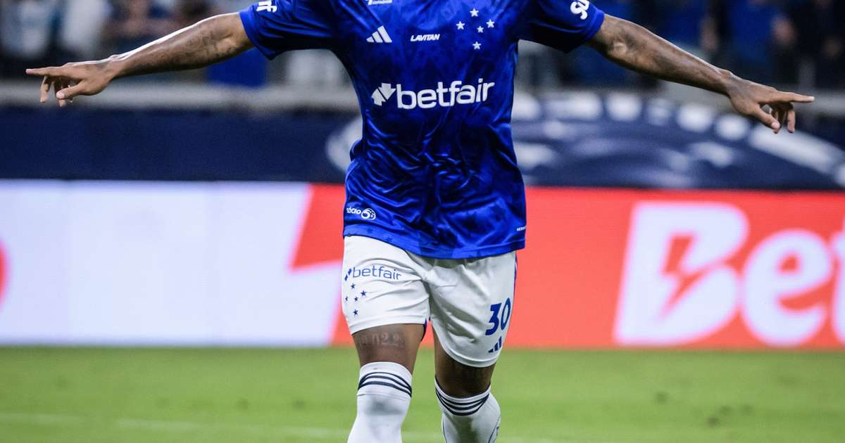 Cruzeiro recupera posição no Brasileirão com vitória importante sobre adversário.
