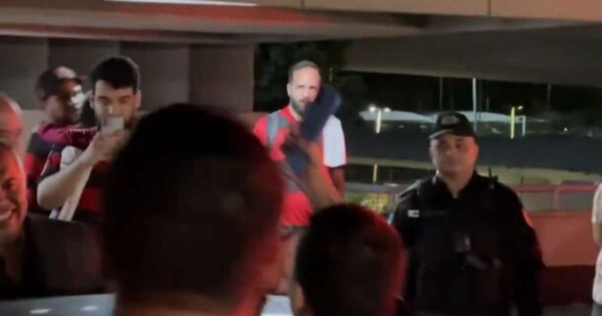 Hostilidade no Desembarque: Marcos Braz é Recebido de Forma Agressiva no Rio.