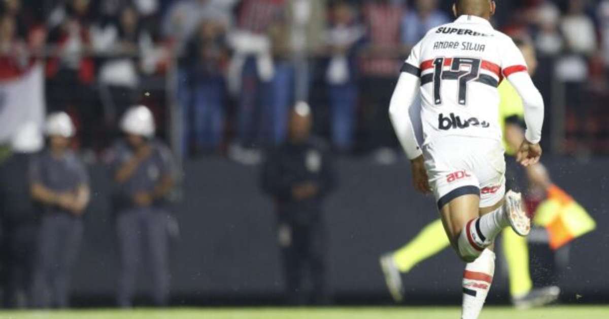 André Silva se destaca como exemplo de dedicação no São Paulo após confronto com Athletico