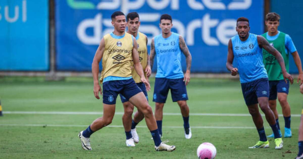 Grêmio apresenta Renato Gaúcho e promove jovens do sub-20 na reapresentação