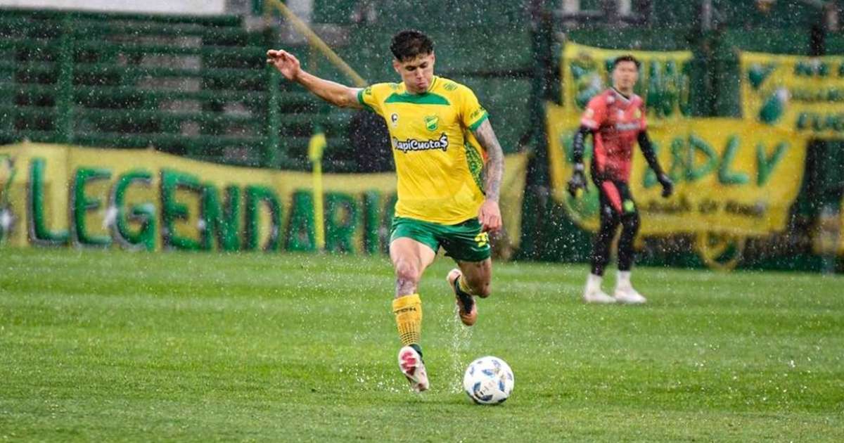 REFORÇO DE JOIA! Palmeiras de olho em promessa argentina para fortalecer defesa na janela.