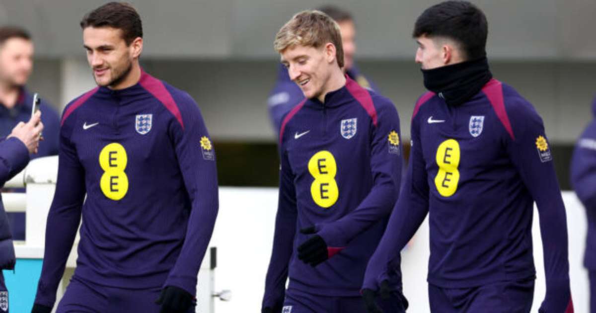 Grécia x Inglaterra: onde assistir, escalações e arbitragem