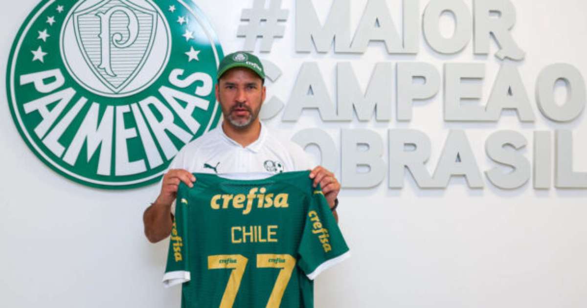Palmeiras inaugura escola de futebol no Chile com ex-jogador em parceria