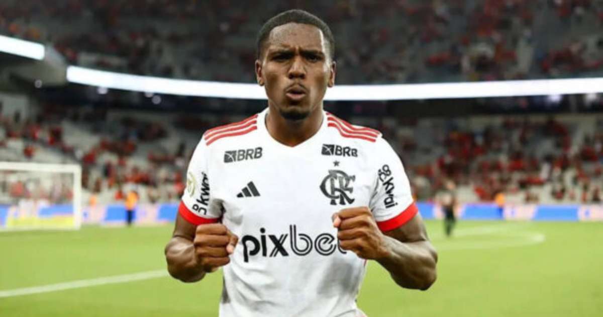 Flamengo avança em renovação de contrato com Evertton Araújo.