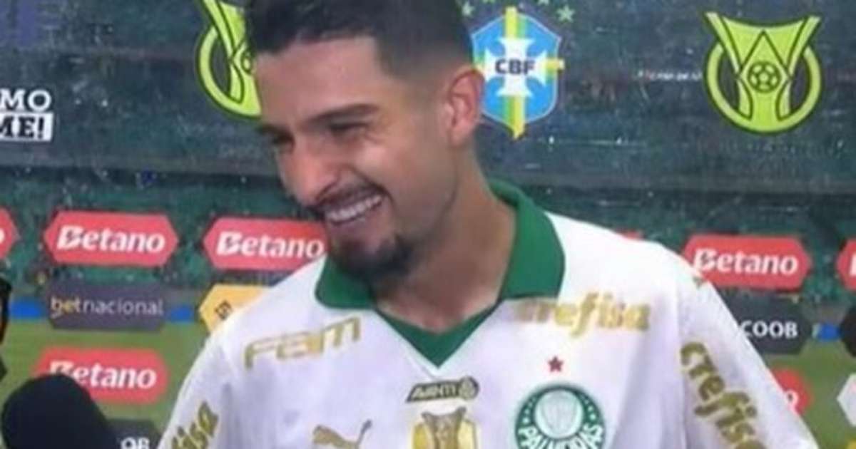 Flaco López comemora reviravolta do Palmeiras na Fonte Nova após gol decisivo.