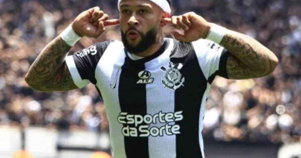 Depay critica temperatura de 30 graus durante treinamento de pré-temporada