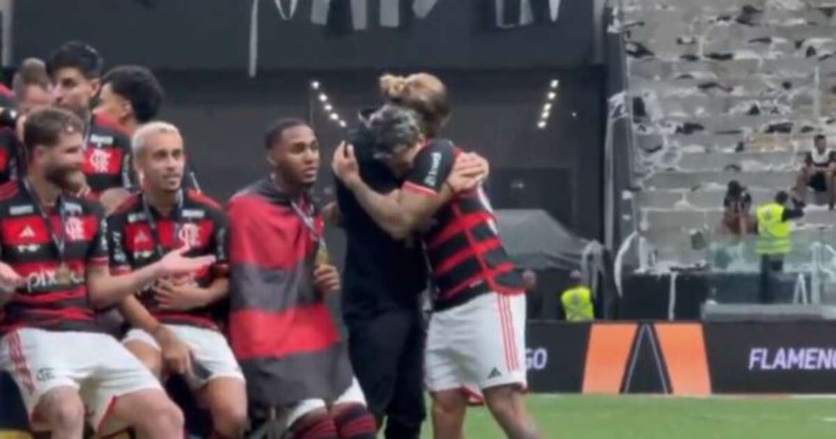 Gabigol compartilha vídeo dos bastidores da última conquista com o Flamengo.