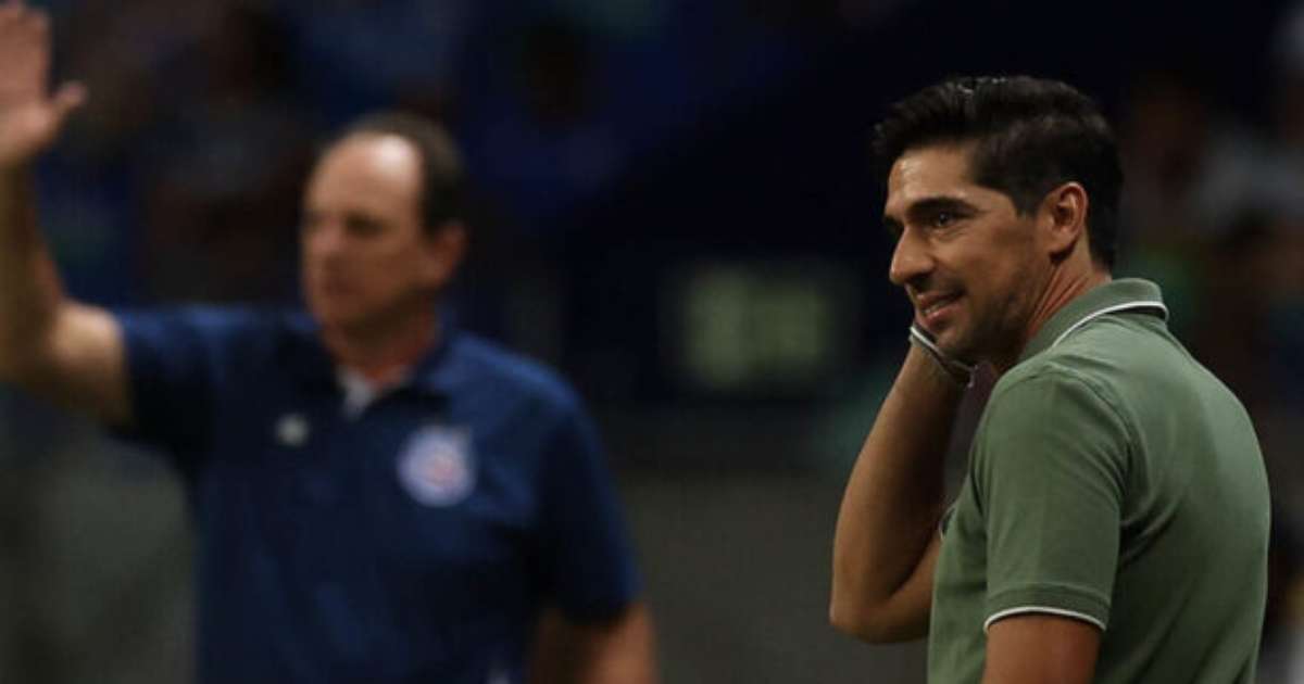 Abel Ferreira destaca espírito coletivo em vitória do Palmeiras.