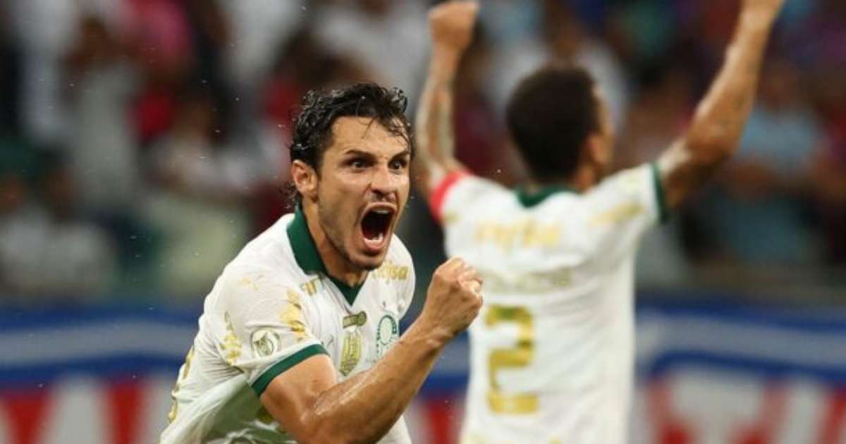 Flaco e Veiga disputam liderança na artilharia do Brasileirão.