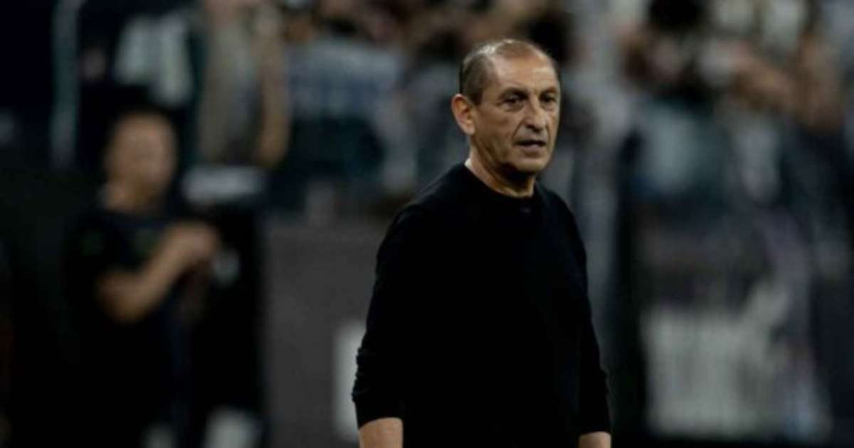 Ramón Díaz exalta crescimento do Corinthians e foca na Libertadores