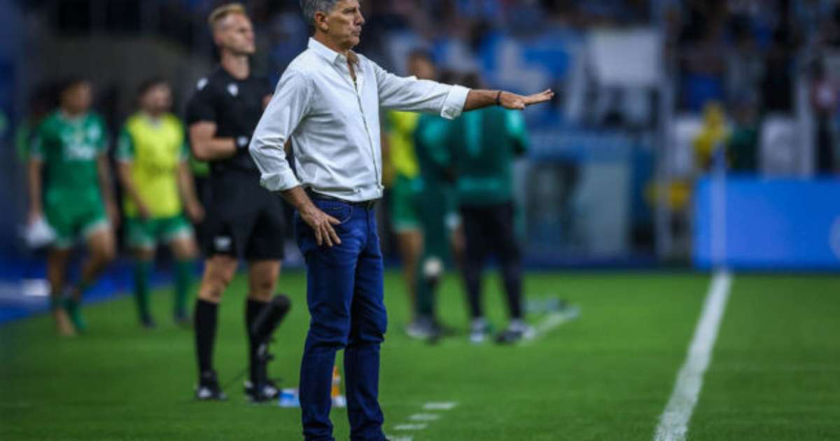 Diretor do Santos elogia Renato Gaúcho por ter perfil ideal para o cargo.