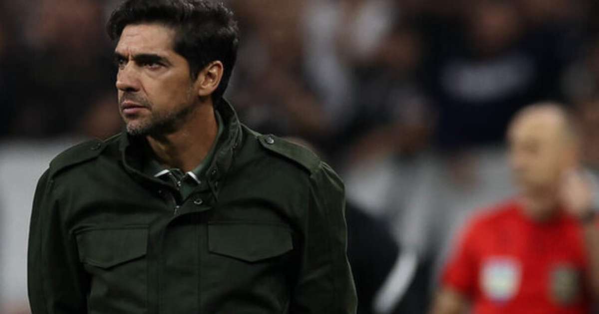 Abel Ferreira enaltece superioridade do Botafogo e mantém esperanças no título brasileiro.