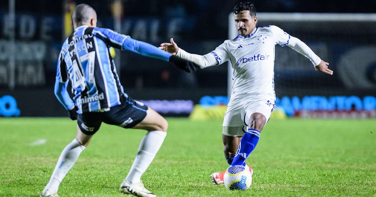 CRUZEIRO E GRÊMIO EM DUELO DECISIVO! Mineiros sonham com a Libertadores, enquanto gaúchos lutam para escapar do Z-4!