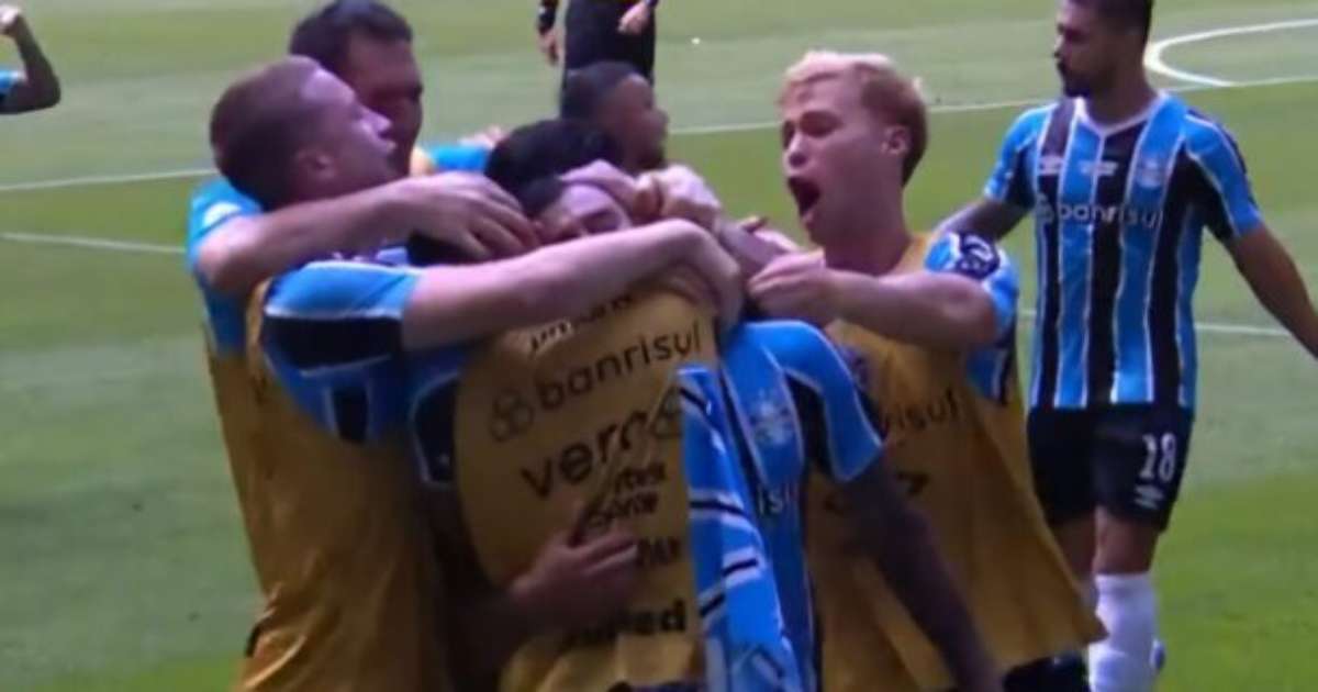 Grêmio vence São Paulo em jogo decisivo pela permanência na Arena.