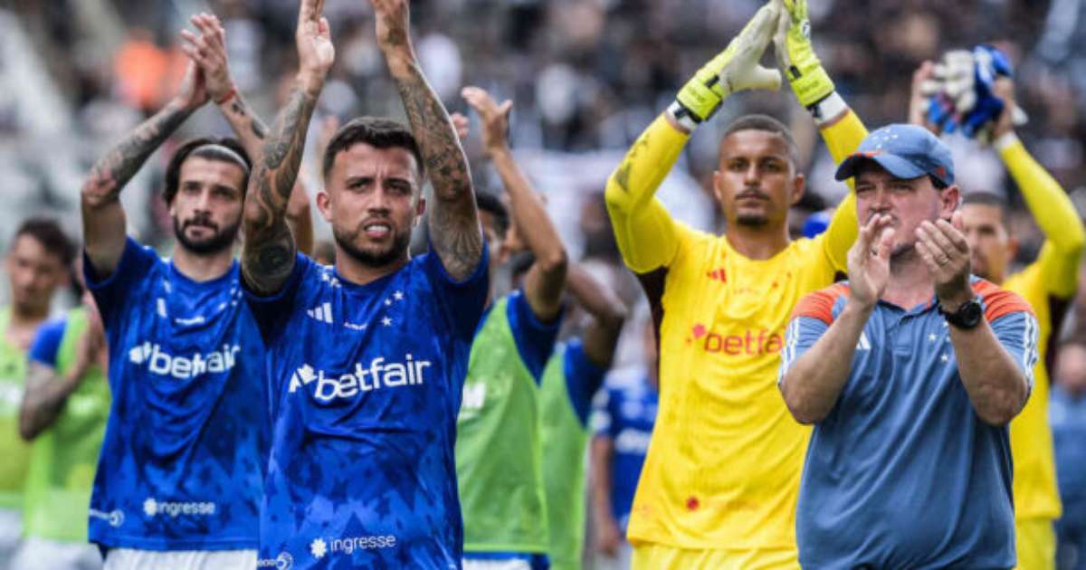 Filho de jogador do Cruzeiro celebra aniversário com temática do clube
