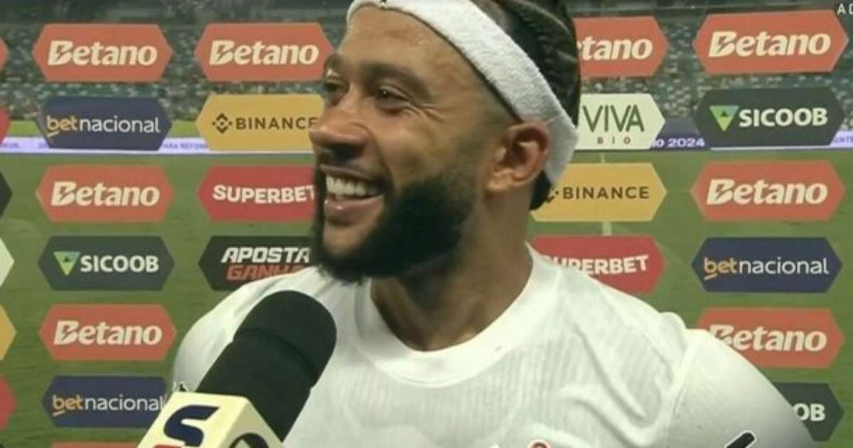 Depay confirma acerto com o Corinthians e destaca sua contribuição no time.